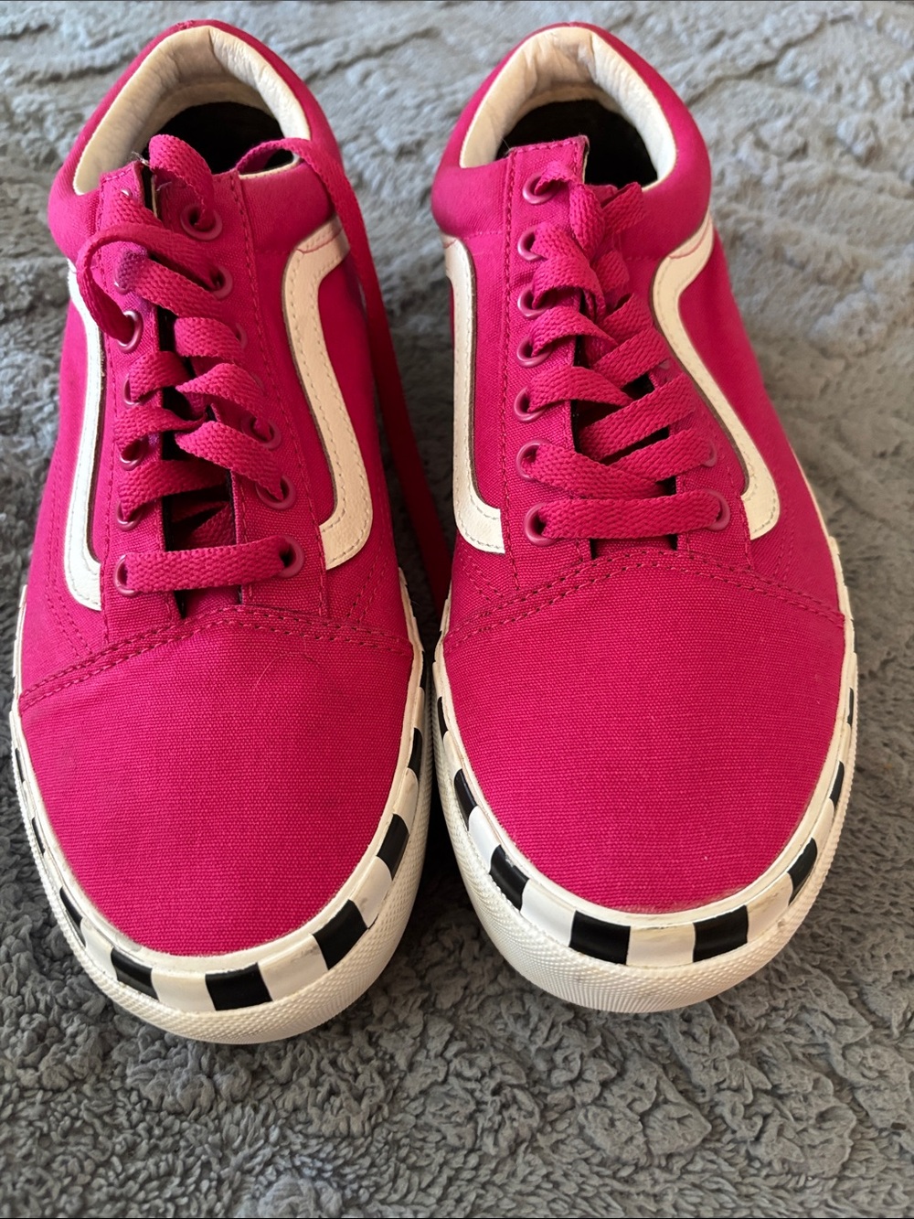 EUC Vans Hot Pink Canvas Skate Sneakers with White Stripe